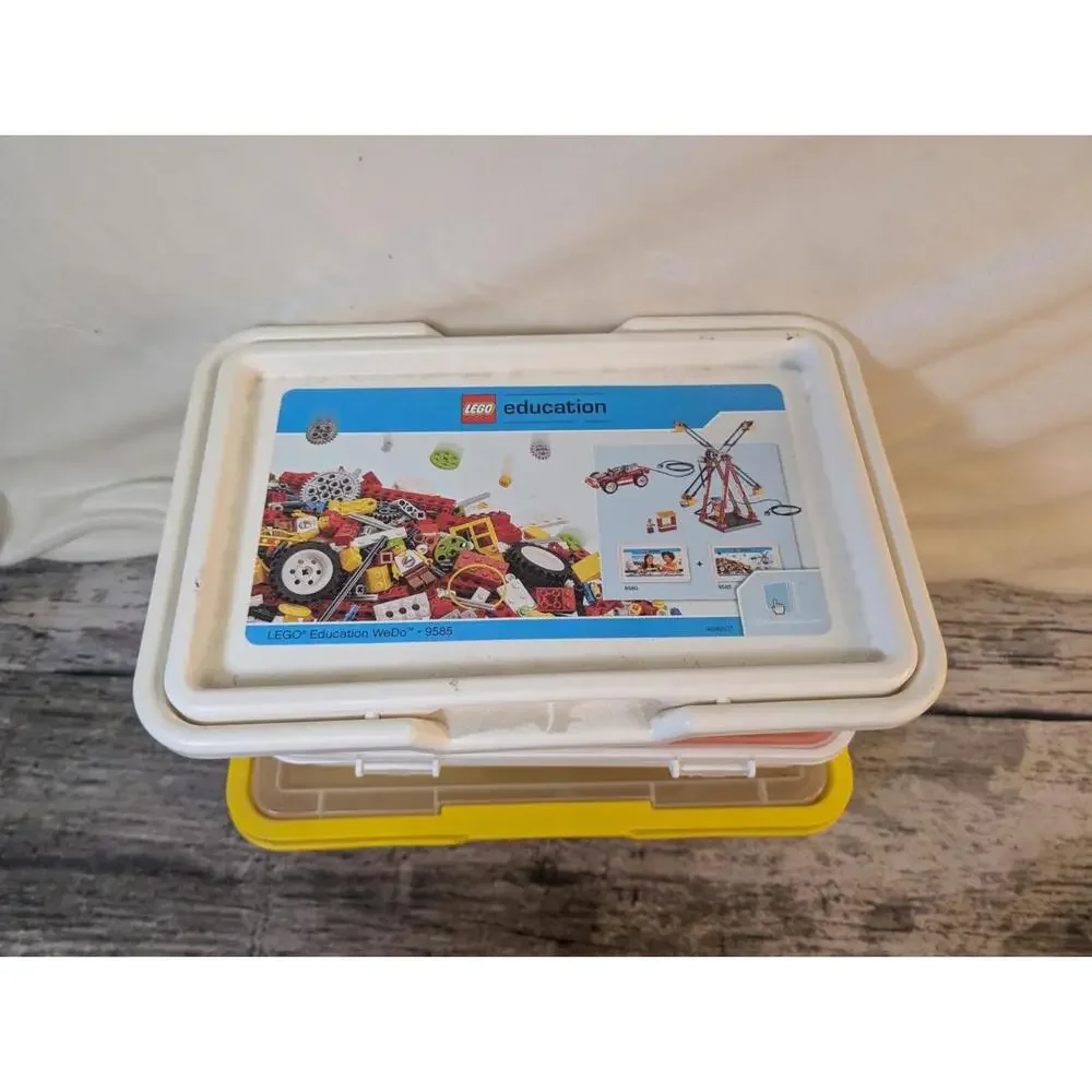 LEGO WeDo Education Construction Set 9585 - Cases Only!!! - Picture 1 of 5